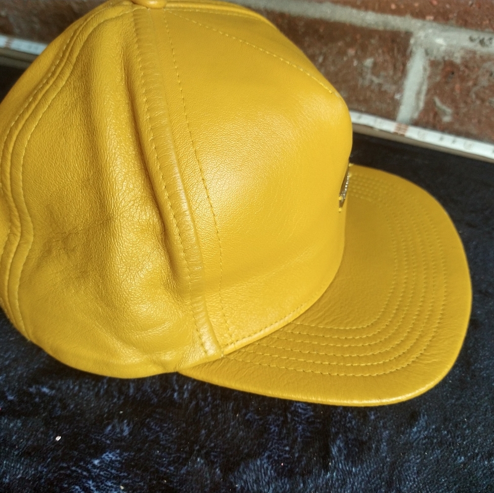Supreme leather flat brim hat with gold box logo - Picture 8 of 13